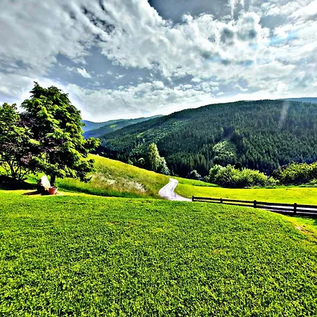 Der Lamprechthof Apartment *